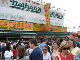 Illustration for article titled Deadspin Classic: Our Visit To The Hot Dog Eating Championships